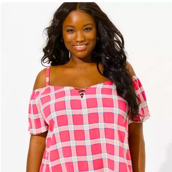 Crinkle Gauze Cold Shoulder top - Picture 1 of 9